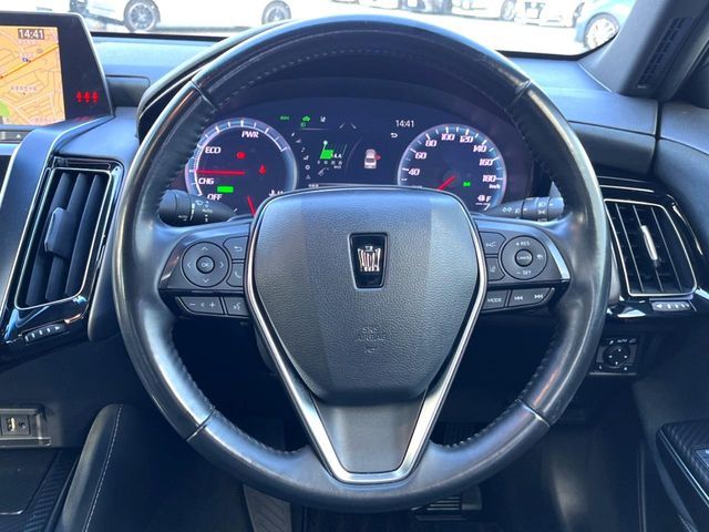 TOYOTA CROWN sedan hybrid 2019