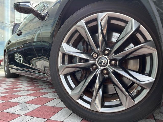 TOYOTA LEXUS LS500 2018