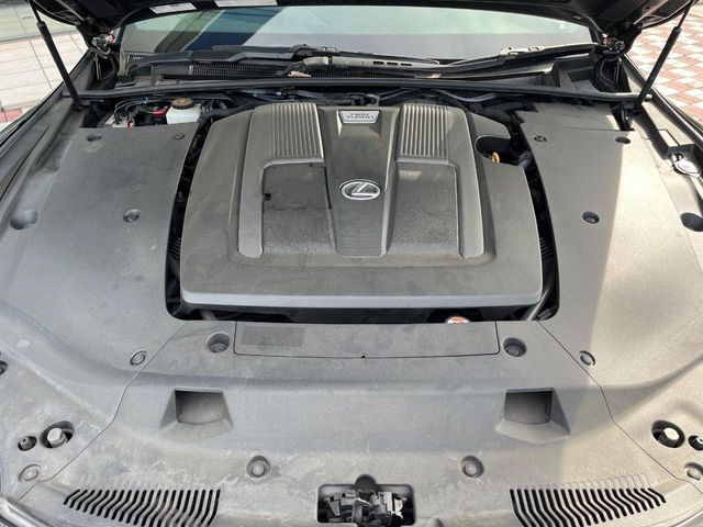 TOYOTA LEXUS LS500 2018