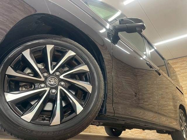 TOYOTA NOAH HYBRID 2022