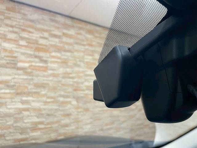 SUBARU FORESTER 2018