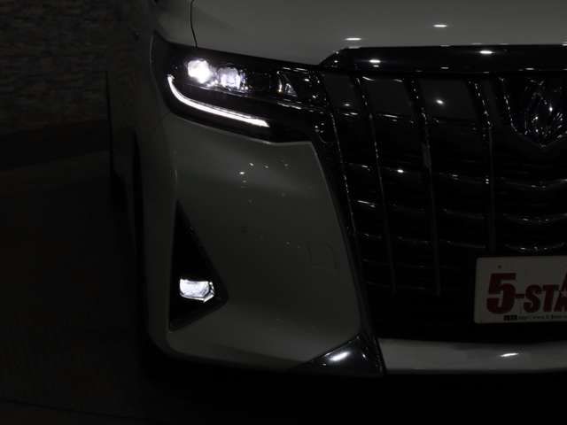 TOYOTA ALPHARD hybrid 4WD 2020