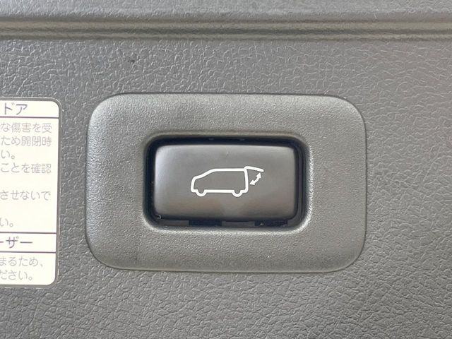 TOYOTA VELLFIRE 2016