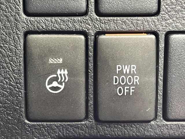 TOYOTA VELLFIRE 2016