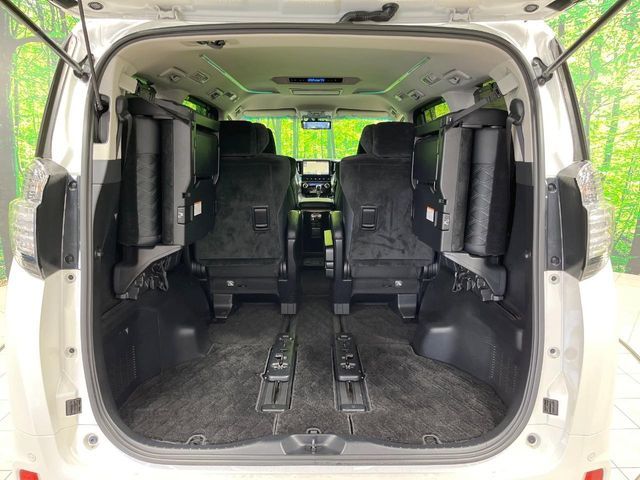 TOYOTA VELLFIRE 2016