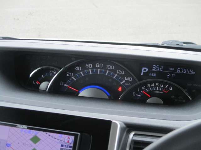 DAIHATSU TANTO CUSTOM 4WD 2016