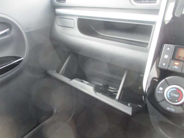 DAIHATSU TANTO CUSTOM 4WD 2016