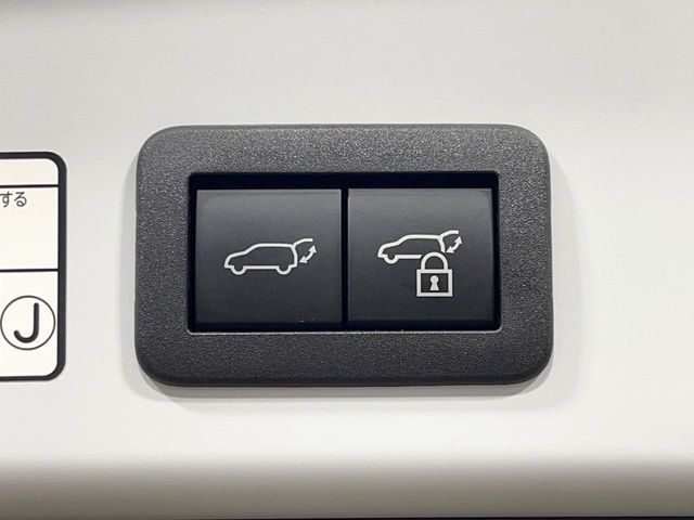 TOYOTA COROLLA CROSS HYBRID 2024