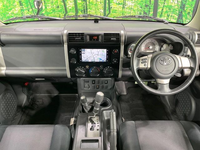 TOYOTA FJ CRUISER 4WD 2011