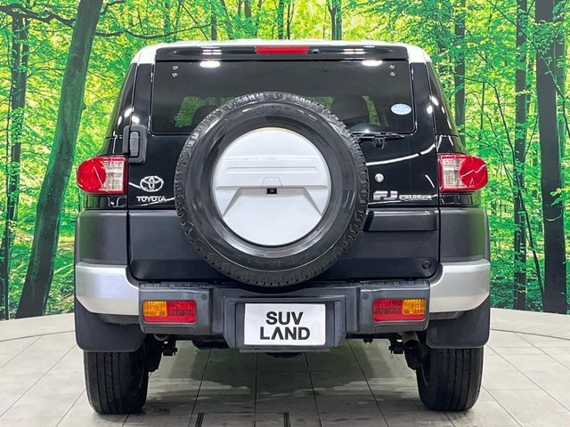 TOYOTA FJ CRUISER 4WD 2011