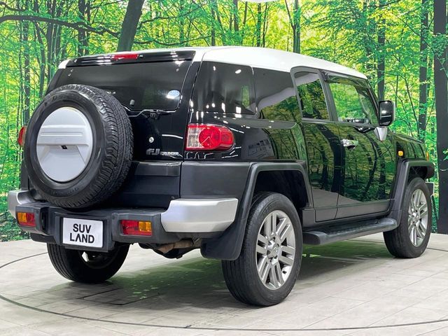 TOYOTA FJ CRUISER 4WD 2011