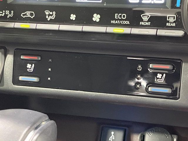 TOYOTA RAV4 HYBRID 4WD 2022