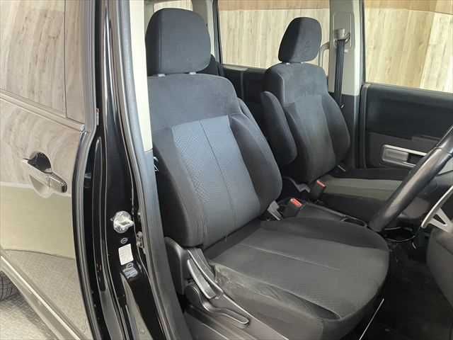 MITSUBISHI DELICA D:5 2WD 2012