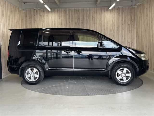 MITSUBISHI DELICA D:5 2WD 2012