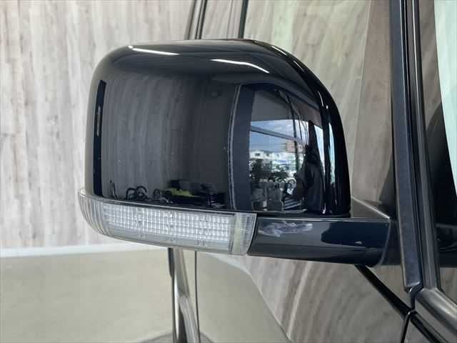 MITSUBISHI DELICA D:5 2WD 2012