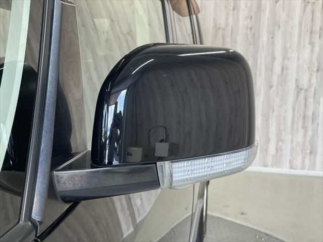 MITSUBISHI DELICA D:5 2WD 2012