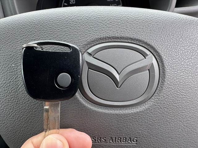 MAZDA SCRUM van 2018