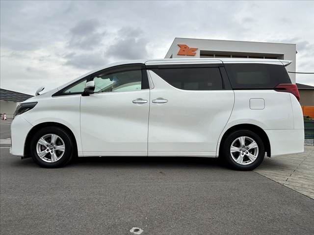 TOYOTA ALPHARD 2018