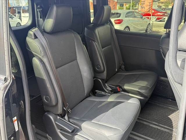 TOYOTA ESQUIRE HYBRID 2019