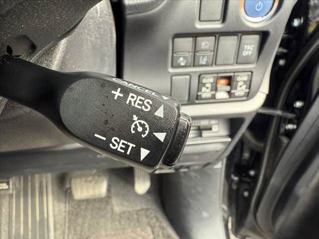 TOYOTA ESQUIRE HYBRID 2019