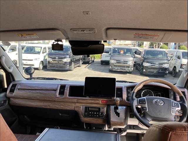 TOYOTA HIACE van 2WD 2021