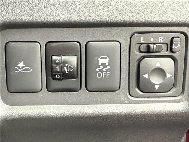 MITSUBISHI MIRAGE hatchback 2017