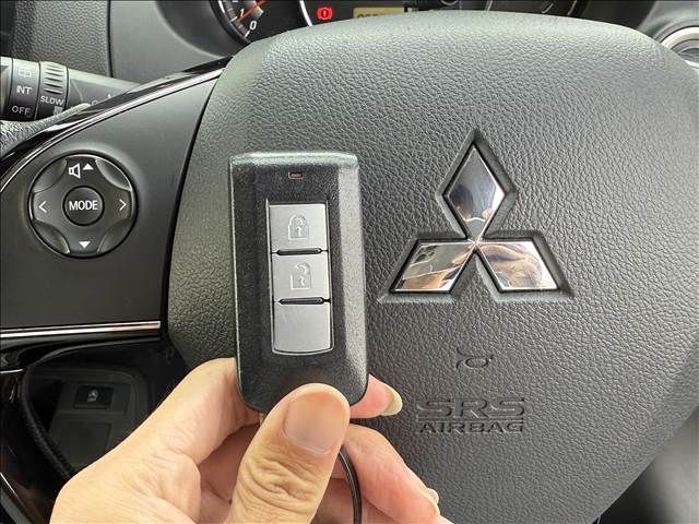 MITSUBISHI MIRAGE hatchback 2017