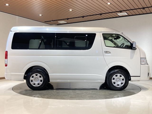 TOYOTA HIACE wagon 4WD 2025