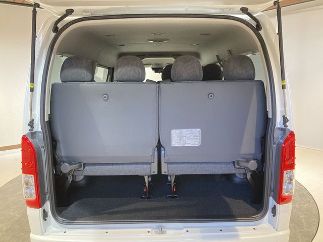 TOYOTA HIACE wagon 4WD 2025