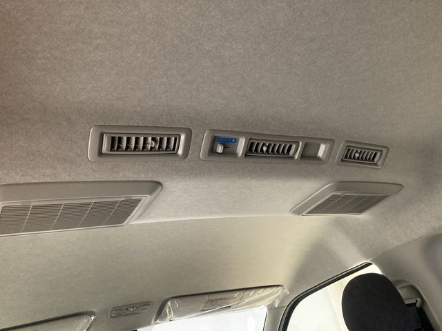 TOYOTA HIACE wagon 4WD 2025