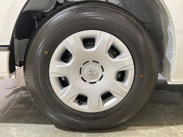 TOYOTA HIACE wagon 4WD 2025