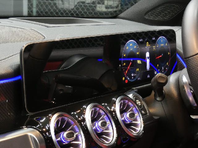 MERCEDES BENZ MERCEDES BENZ GLB 2020