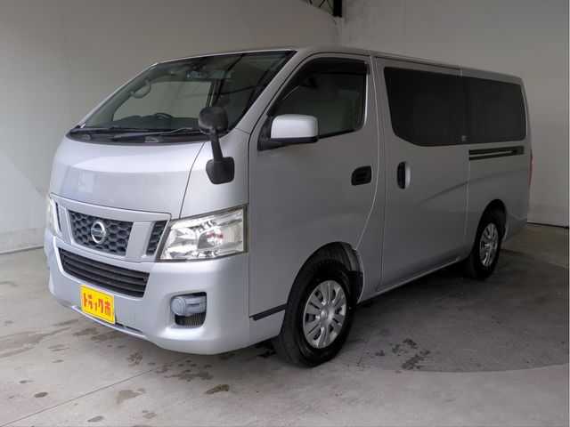 NISSAN NV350 CARAVAN 4WD 2013