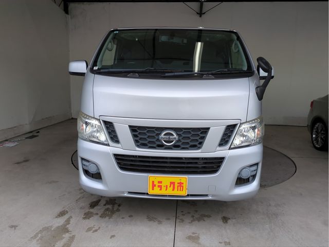 NISSAN NV350 CARAVAN 4WD 2013