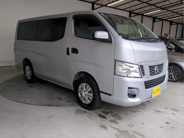 NISSAN NV350 CARAVAN 4WD 2013