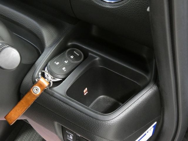 HONDA N BOX CUSTOM 4WD 2021