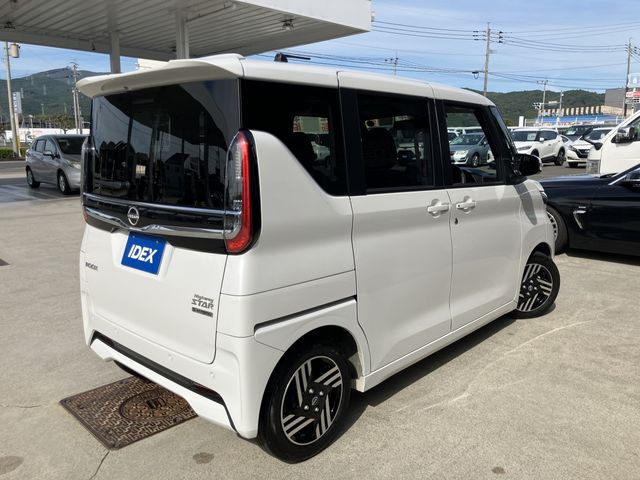NISSAN ROOX 2024
