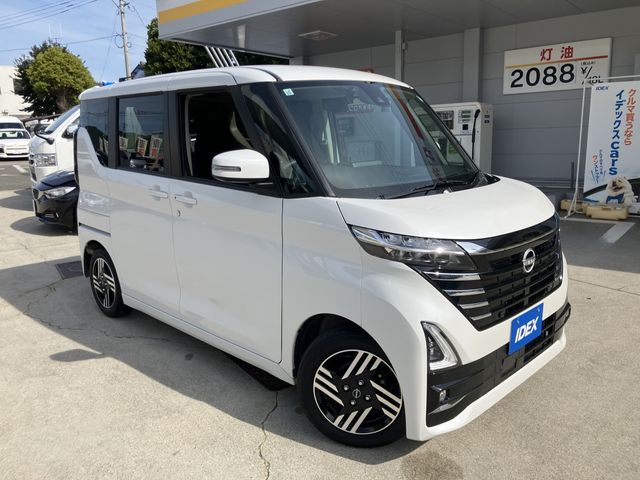 NISSAN ROOX 2024
