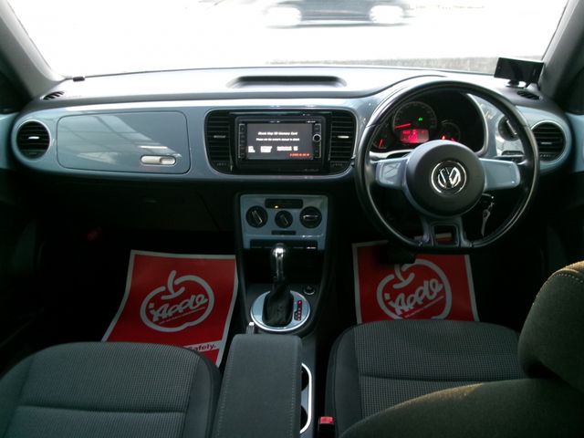 VOLKSWAGEN VOLKSWAGEN The BEETLE 2014