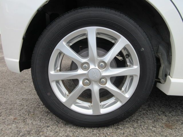 DAIHATSU MOVE CUSTOM 2013