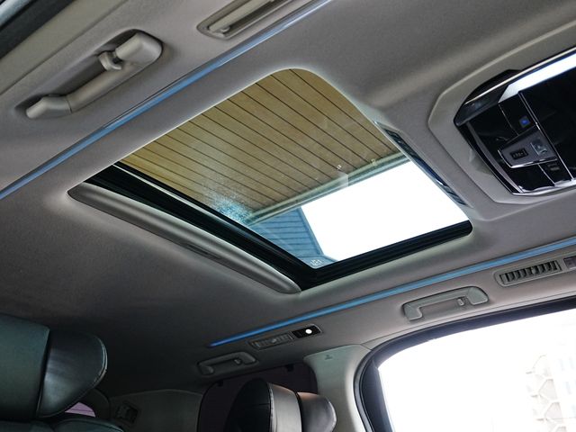 TOYOTA VELLFIRE 2019