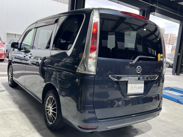 NISSAN SERENA  WG 2011