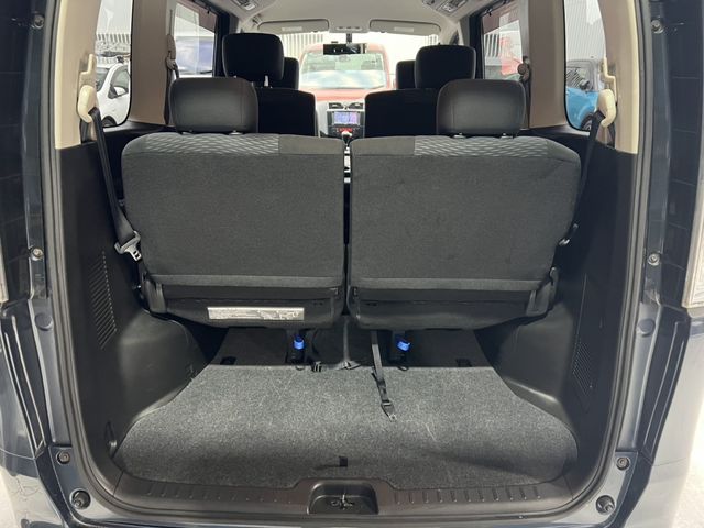 NISSAN SERENA  WG 2011