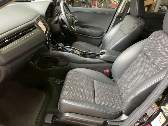 HONDA VEZEL HYBRID 2014