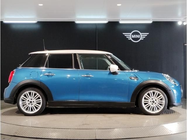 BMW MINI COOPER 5DOOR 2023