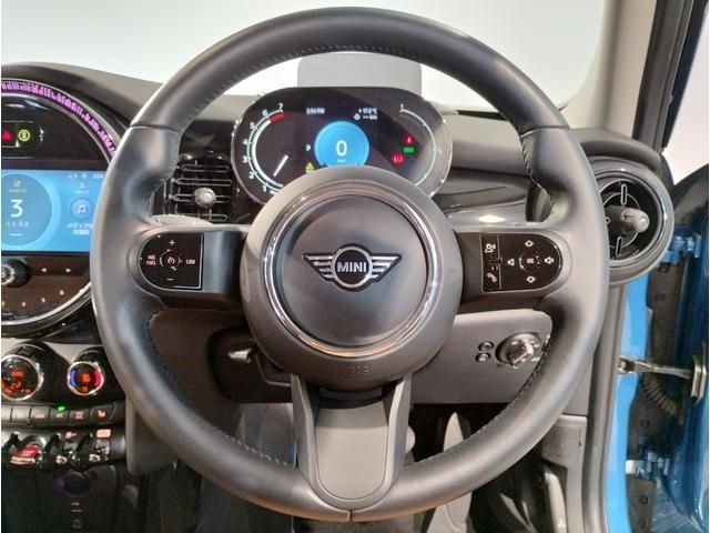 BMW MINI COOPER 5DOOR 2023