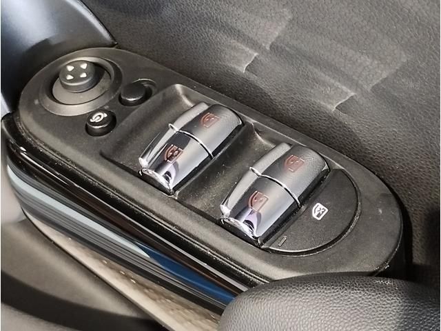 BMW MINI COOPER 5DOOR 2023