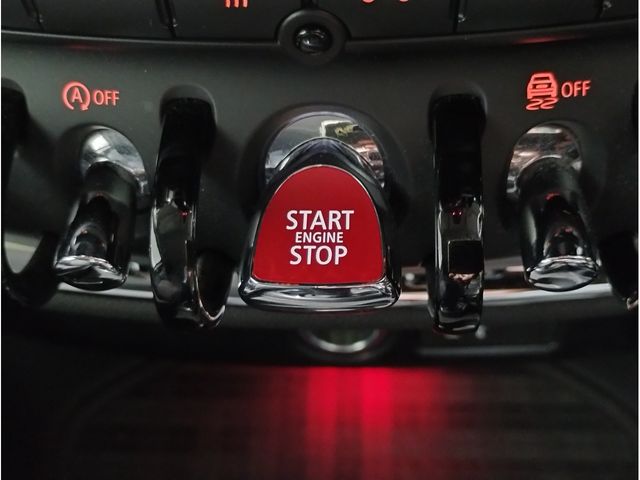 BMW MINI COOPER D CLUBMAN 2021