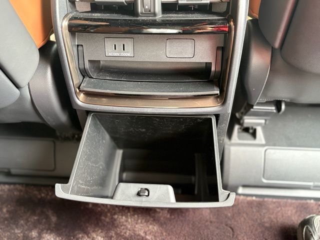 TOYOTA VELLFIRE  HYBRID 2024