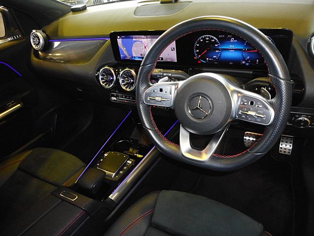 MERCEDES BENZ MERCEDES BENZ GLA class 2021